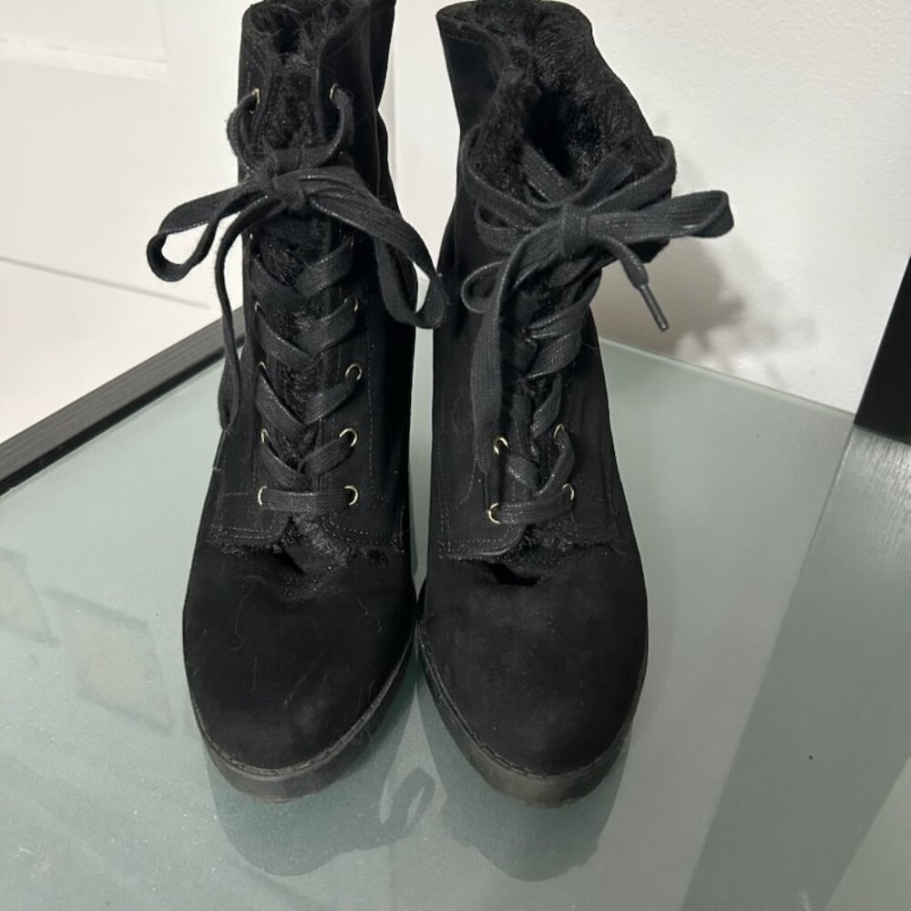 Boots, Black, Size 8.5 - Picture 3 of 6